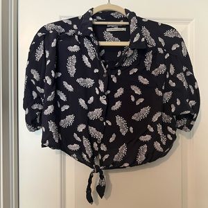 🦋Floral Button-Up Crop Top☀️